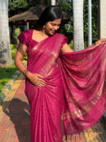Magenta Checked Saree with Zari Border - Image 2