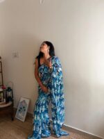 Blue Floral Print chiffon Saree - Image 4